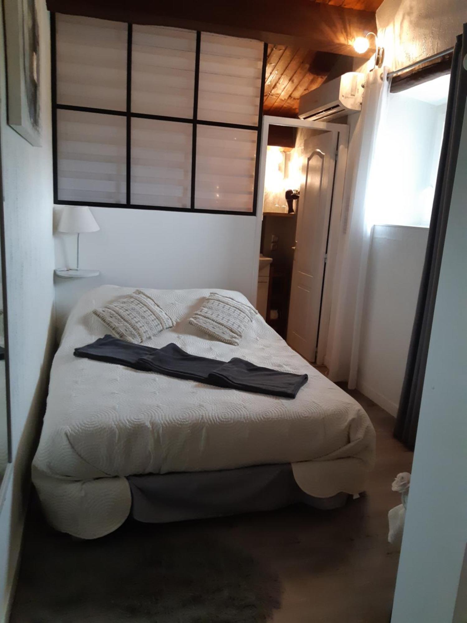 L'Armourier Bed & Breakfast Largentière Стая снимка